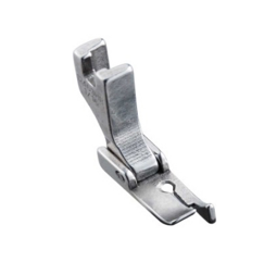 Pie máquina Recta c/guía fija (derecho) # 12463 HR 1/16"